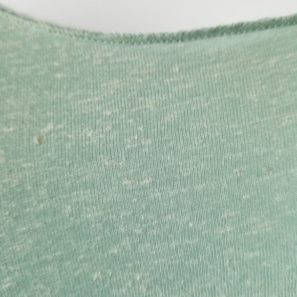 Green Long Sleeved Scoop Neck Top - Picture 3 of 3